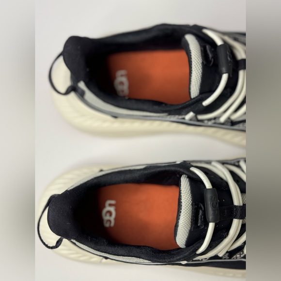 UGG BLACK/ WHITE CA805 V2 REMIX LEATHER SNEAKERS, MEN US 8 - Picture 5 of 9